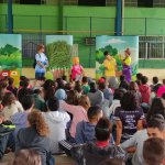 Teatro interativo leva educação ambiental a escolas públicas do Rio