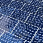 Tarifas elevadas e novo governo devem ditar rumos do mercado solar em 2023